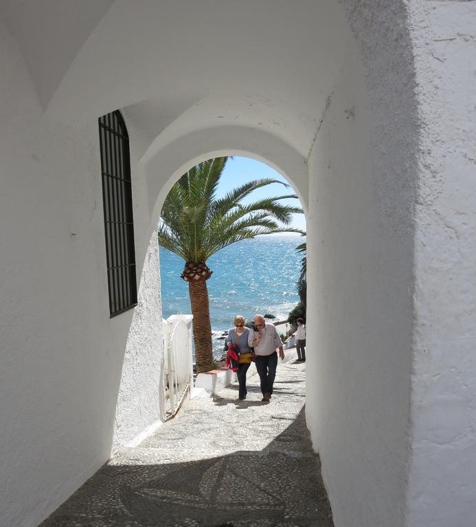 Apartamento Cala Bajo Nerja Εξωτερικό φωτογραφία